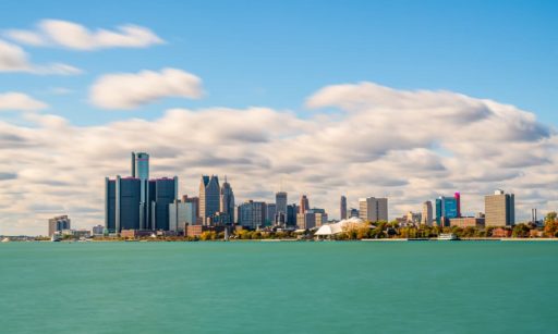 A view from the water of the city skyline of Chicago, IL, seen during the daytime.